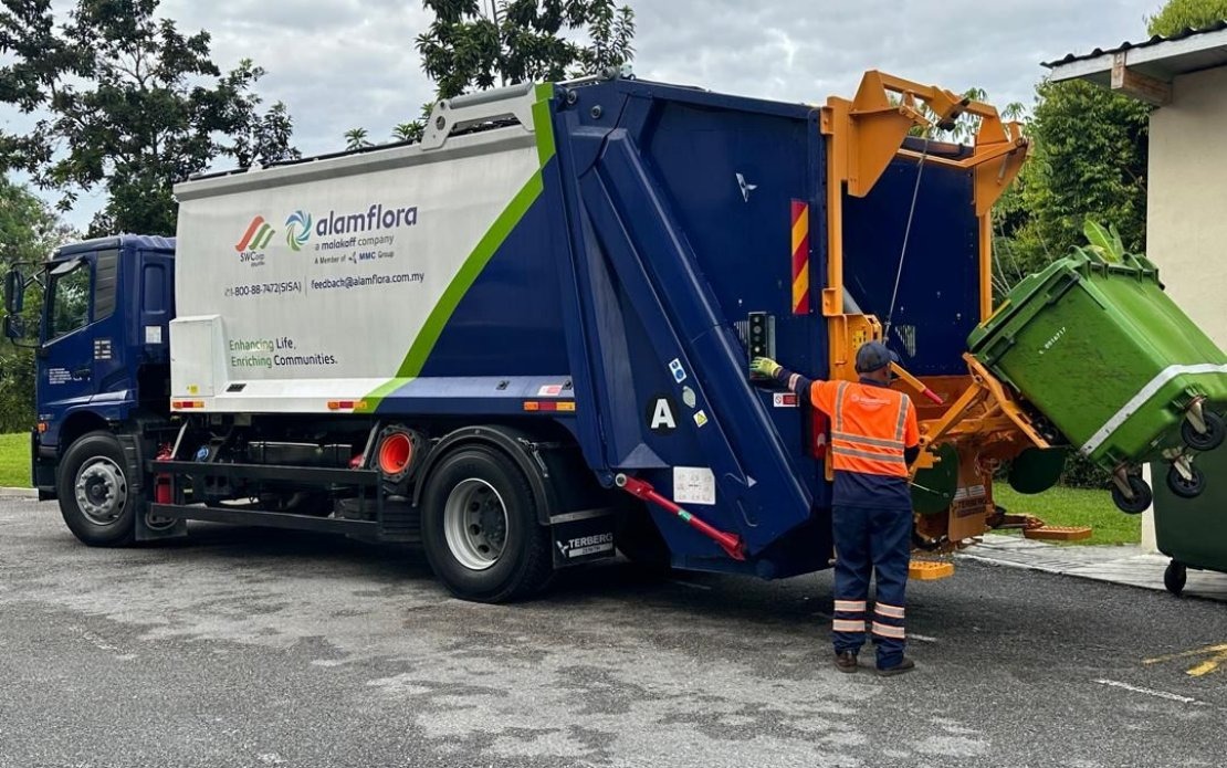 Alam Flora Vows Full Cooperation in Garbage Lorry Crash Investigation