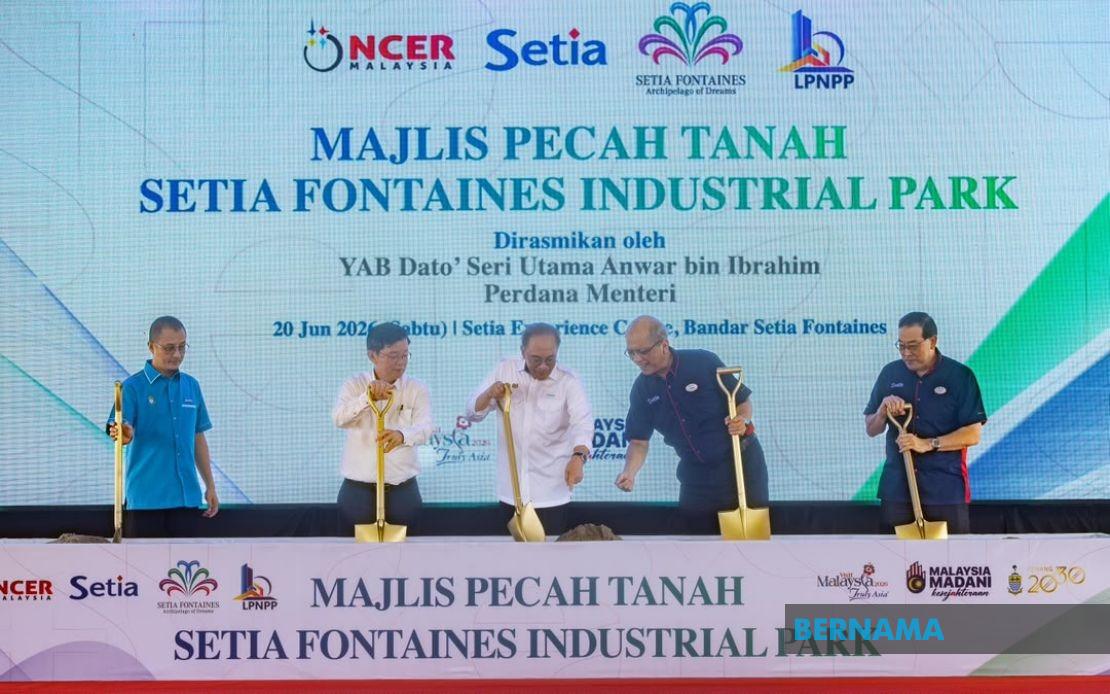 Development Projects Must Create Opportunities for Middle- and Lower-Income Groups, Says Anwar