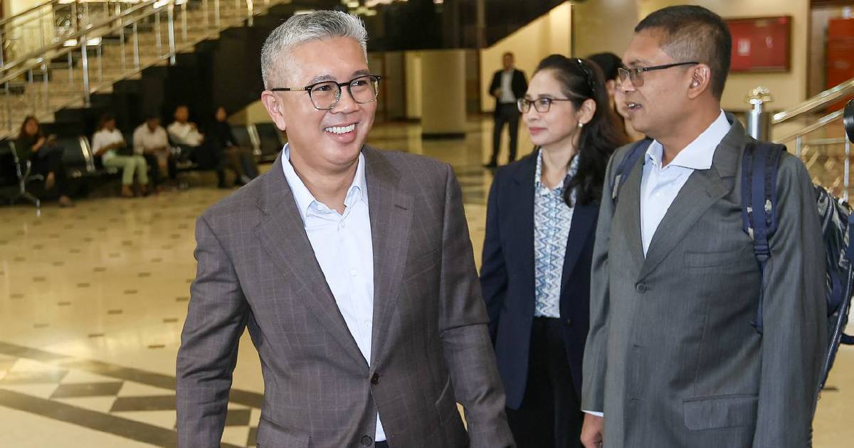 Former Finance Minister Claims Muhyiddin Pushed 54 Jana Wibawa Contractors Through Direct Deals