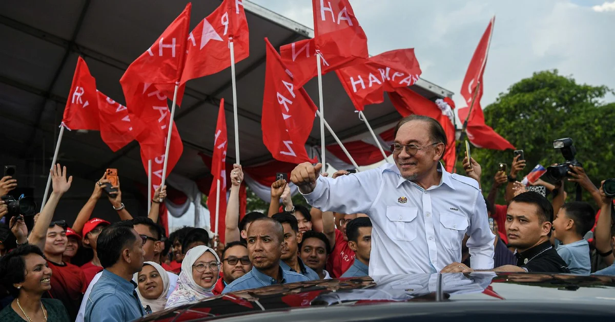 Anwar Urges Political Rivals to Respect Democratic Choices Rather Than Target DAP
