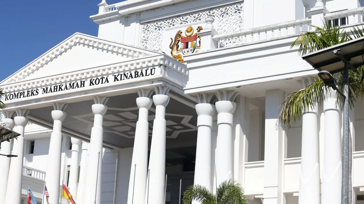 Handwriting Expert Maintains Findings That Some Zara Qairina Entries Were Not in Her Hand