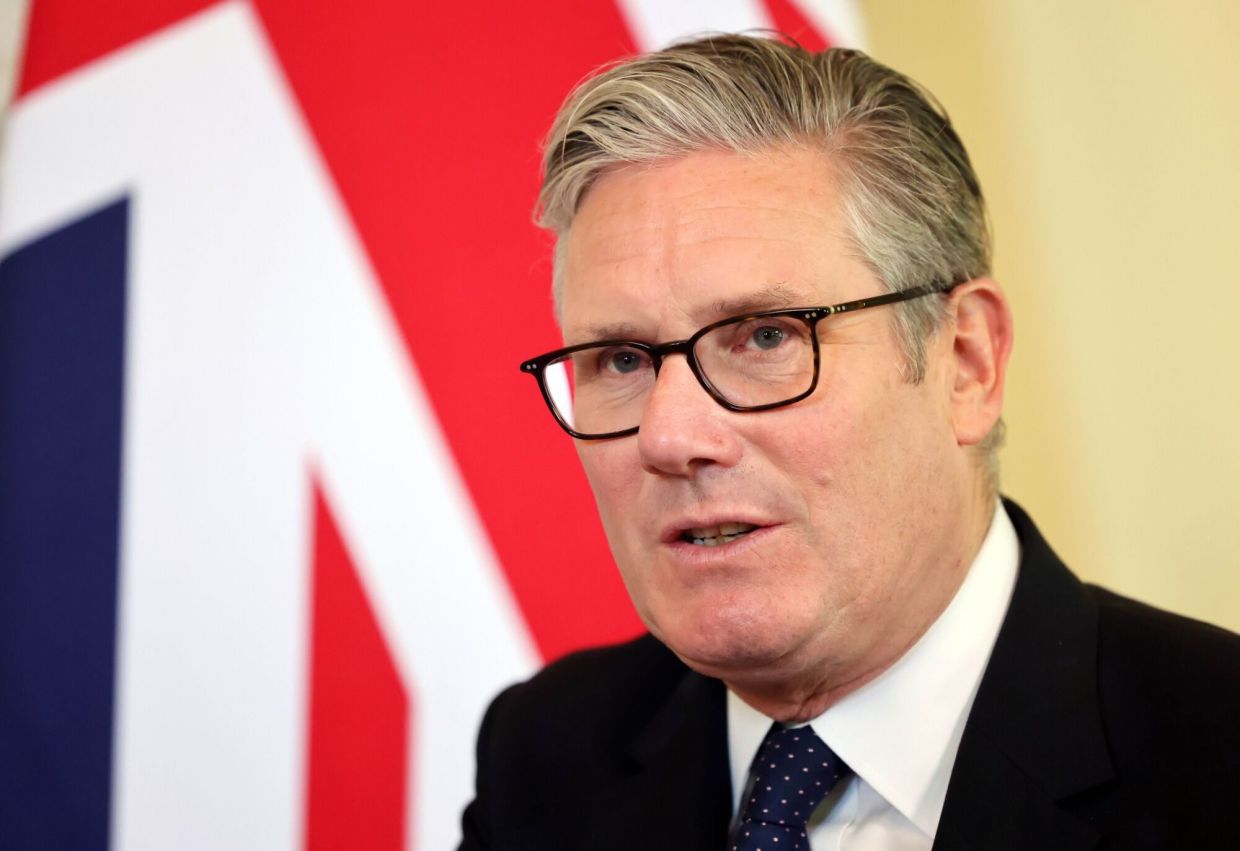 UK Prime Minister Starmer to unveil social media restrictions for under-16s ahead of G7 summit