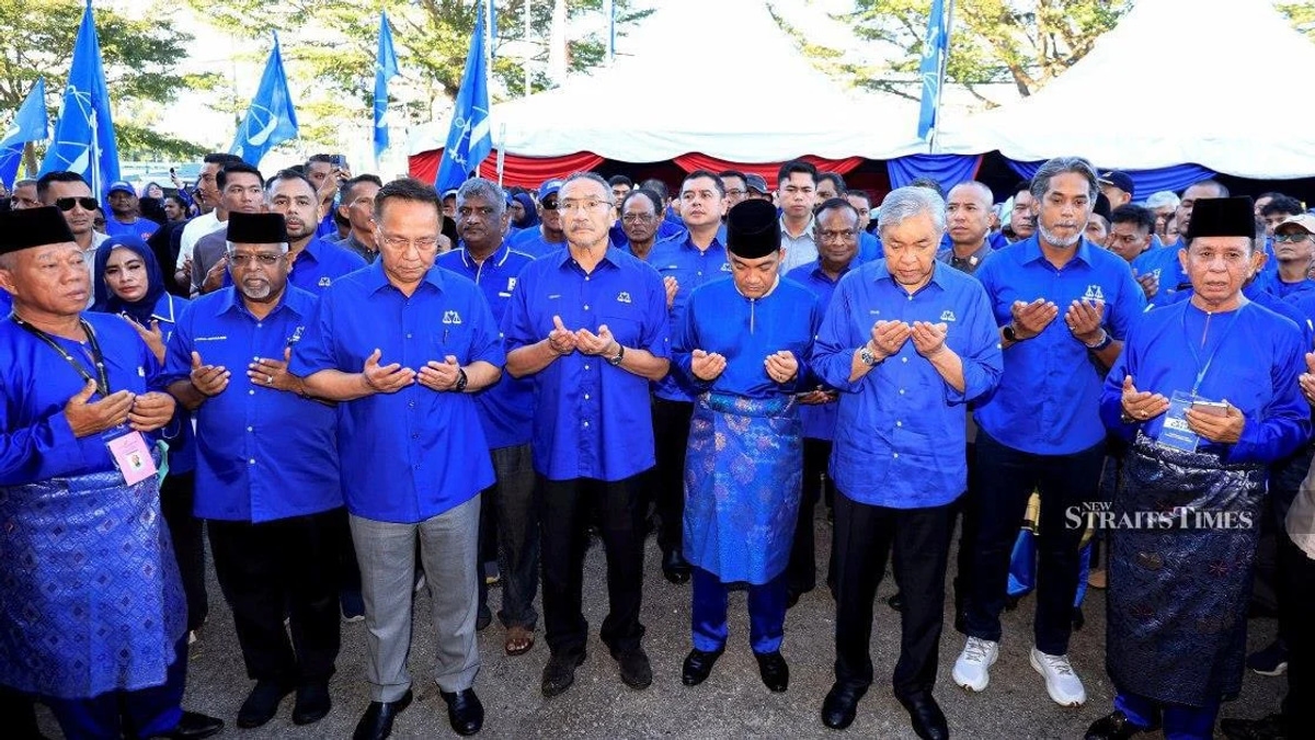 BN rallies behind Onn Hafiz as party grandees descend on Johor campaign trail