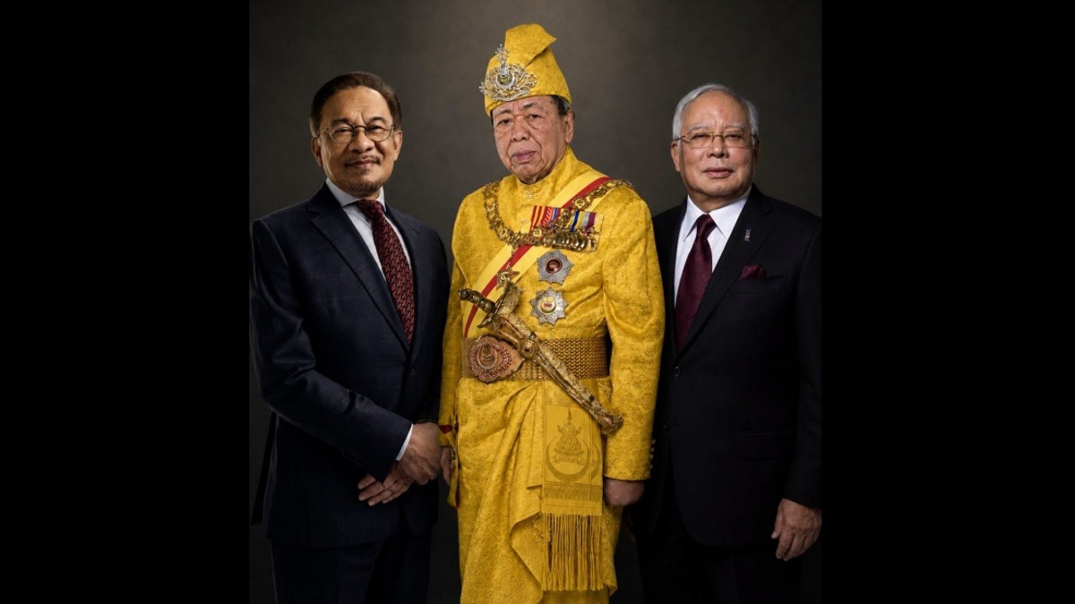 Selangor Sultan Commends PM Anwar for Delivering LRT3 Shah Alam Line