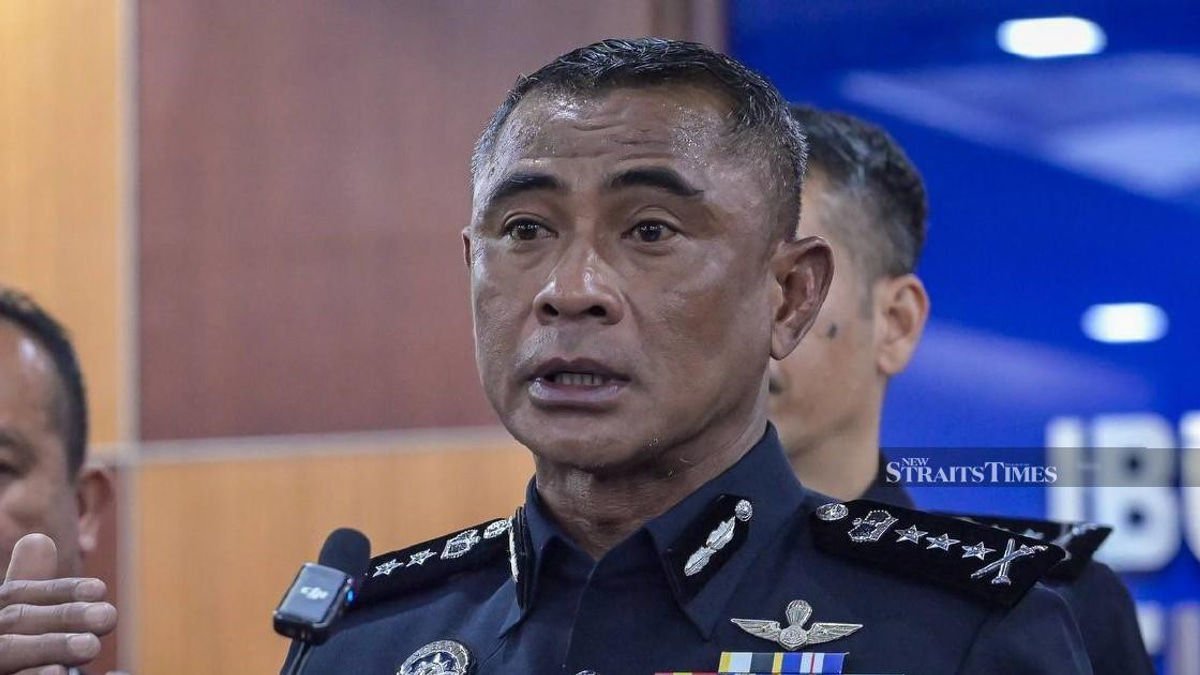 Chinese nationals arrested in major housebreaking syndicate crackdown