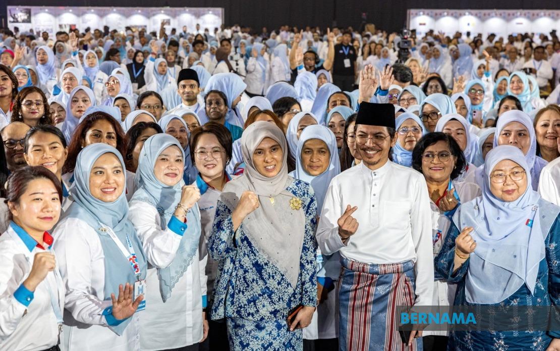 AMK Chief Urges Leaders to Strengthen Grassroots Ties Ahead of Elections